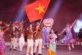 Cầu thủ cao 1,96 m dẫn đầu đoàn Việt Nam ở lễ khai mạc ASIAD 2026