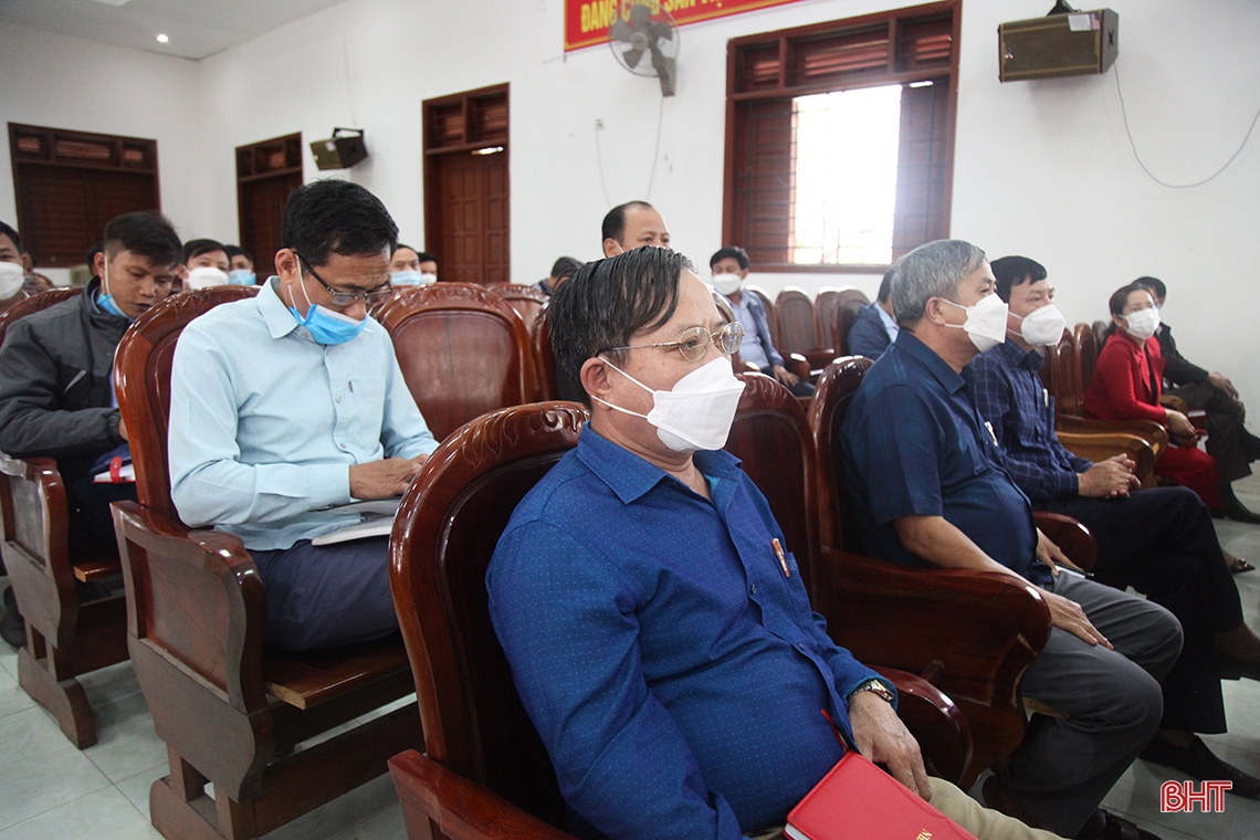 Cử tri Can Lộc kiến nghị nhiều vấn đề dân sinh tới đại biểu Quốc hội