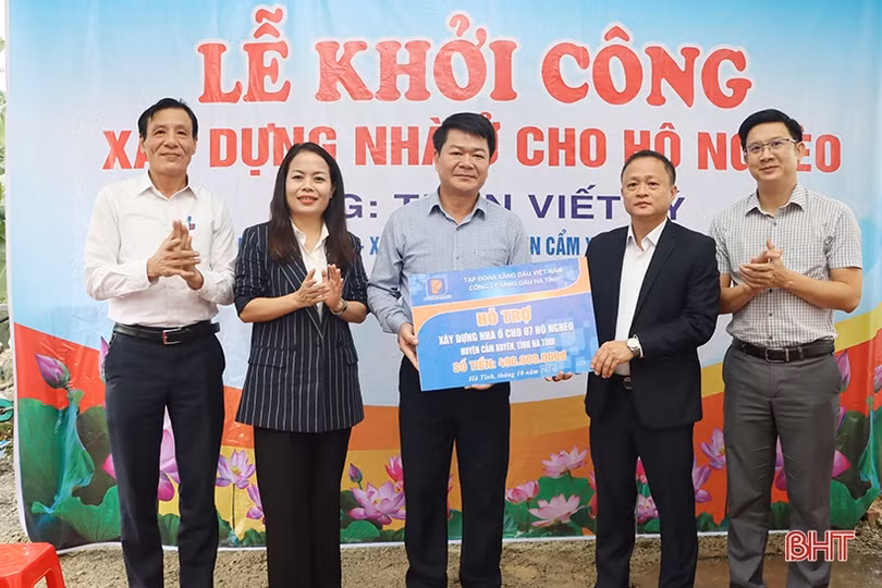 Công ty Xăng dầu Hà Tĩnh xây 7 nhà ở cho hộ nghèo Cẩm Xuyên