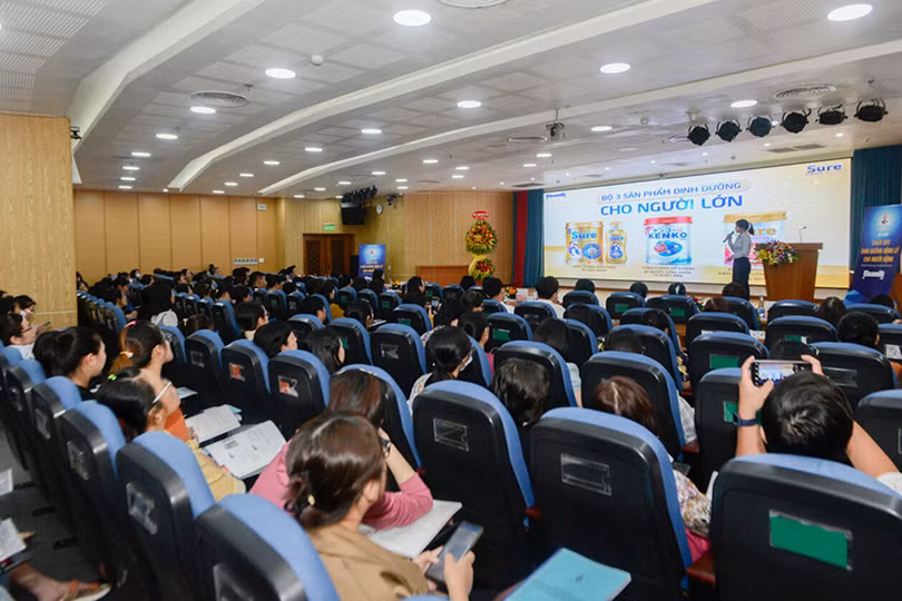 Có nên cho người bệnh nhịn ăn trước và sau khi phẫu thuật ?