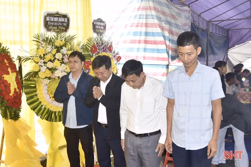 Đón nhận, an táng hài cốt liệt sỹ Trần Văn Tam tại quê nhà
