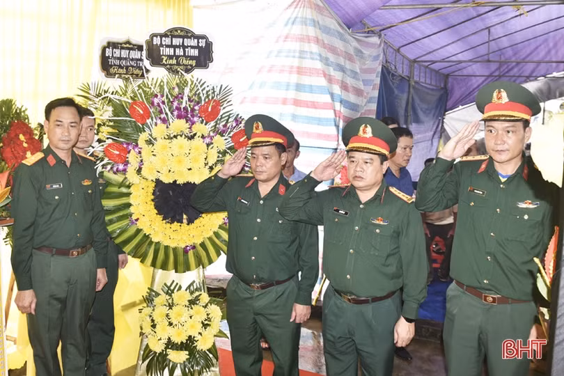 Đón nhận, an táng hài cốt liệt sỹ Trần Văn Tam tại quê nhà