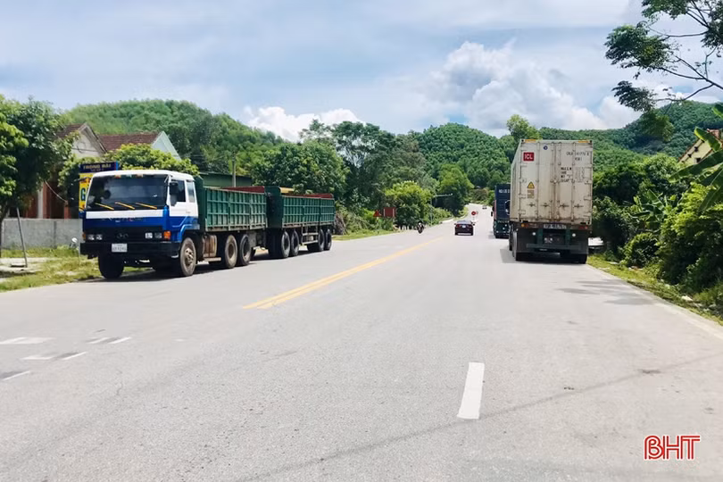 Cảnh báo nguy cơ lây nhiễm COVID-19 từ lái xe container, xe tải đường dài đi qua Hà Tĩnh