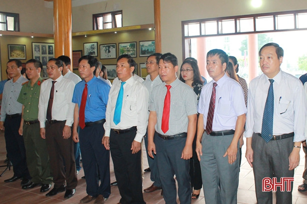 Dâng hương tưởng niệm 88 năm ngày Xô viết Nghệ Tĩnh