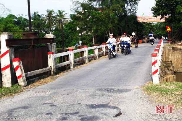 Gần 224 tỷ đồng xây cầu dân sinh và đường địa phương ở Hà Tĩnh