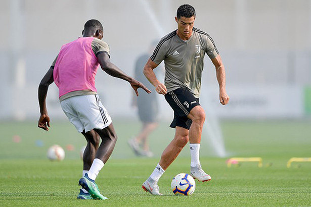 Tập “điên cuồng”, Ronaldo quyết tâm khai hỏa ở Serie A