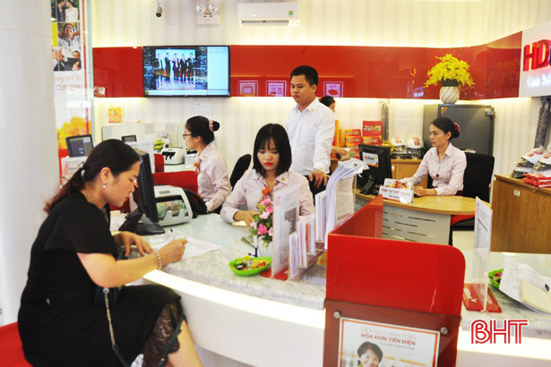 HDBank Hà Tĩnh khai trương Phòng giao dịch Hương Sơn