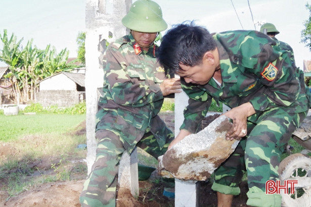 1.500 bộ đội về làng giúp dân làm nông thôn mới