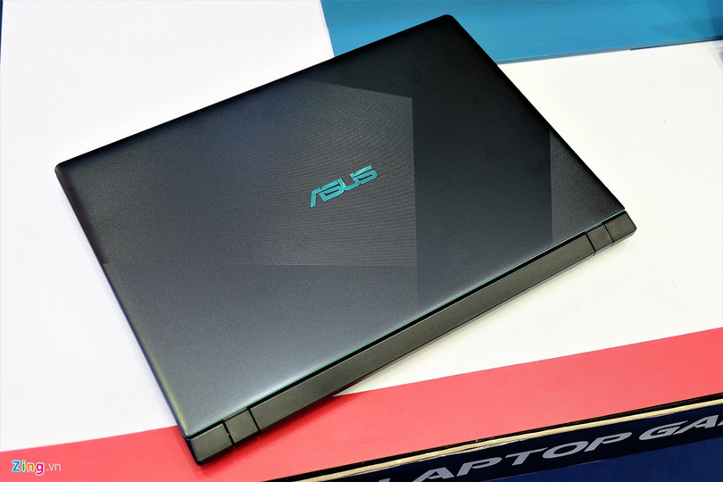 Asus tung laptop gaming giá 16,9 triệu đồng ở Việt Nam