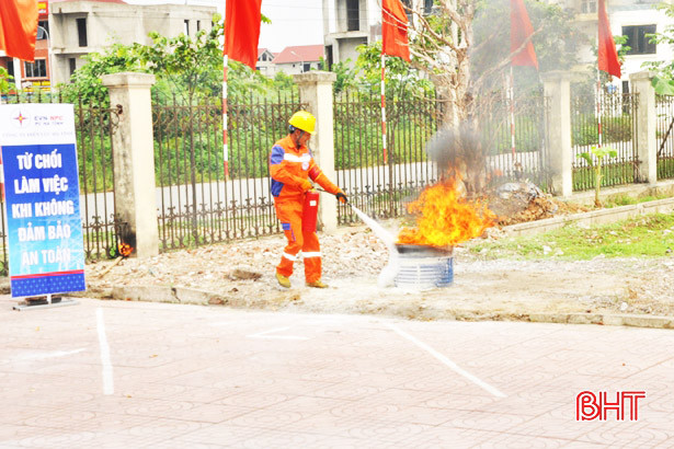 Phân xưởng Thí nghiệm điện vô địch Hội thi An toàn vệ sinh viên giỏi 2018