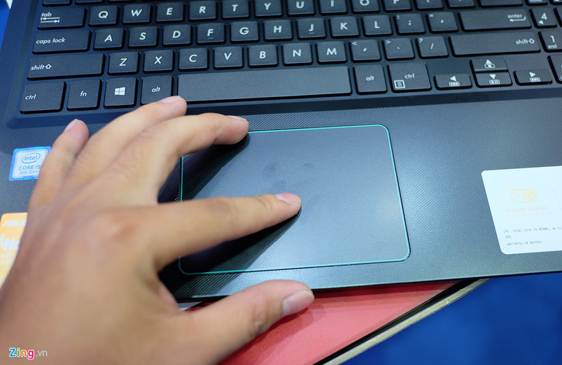 Asus tung laptop gaming giá 16,9 triệu đồng ở Việt Nam