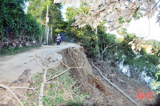 Nghi Xuân cần khẩn trương nâng cấp tu sửa các công trình sạt lở ảnh 6 Nghi Xuân cần khẩn trương nâng cấp tu sửa các công trình sạt lở