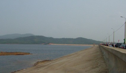 Hồ chứa nước thượng nguồn sông Trí (xã Kỳ Hoa, Kỳ Anh) ngày càng phát huy hiệu quả trong việc cung cấp nước sản xuất và dân sinh