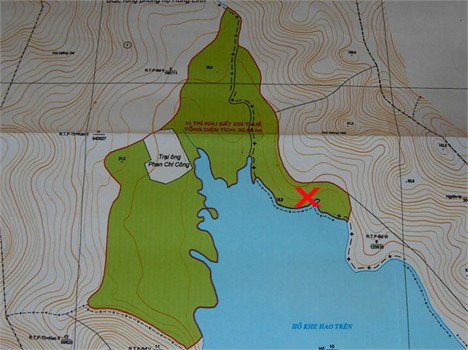 Vùng đất cấp cho dự án và địa điểm (X) bị quặng tặc "xẻ thịt" lấy mangan