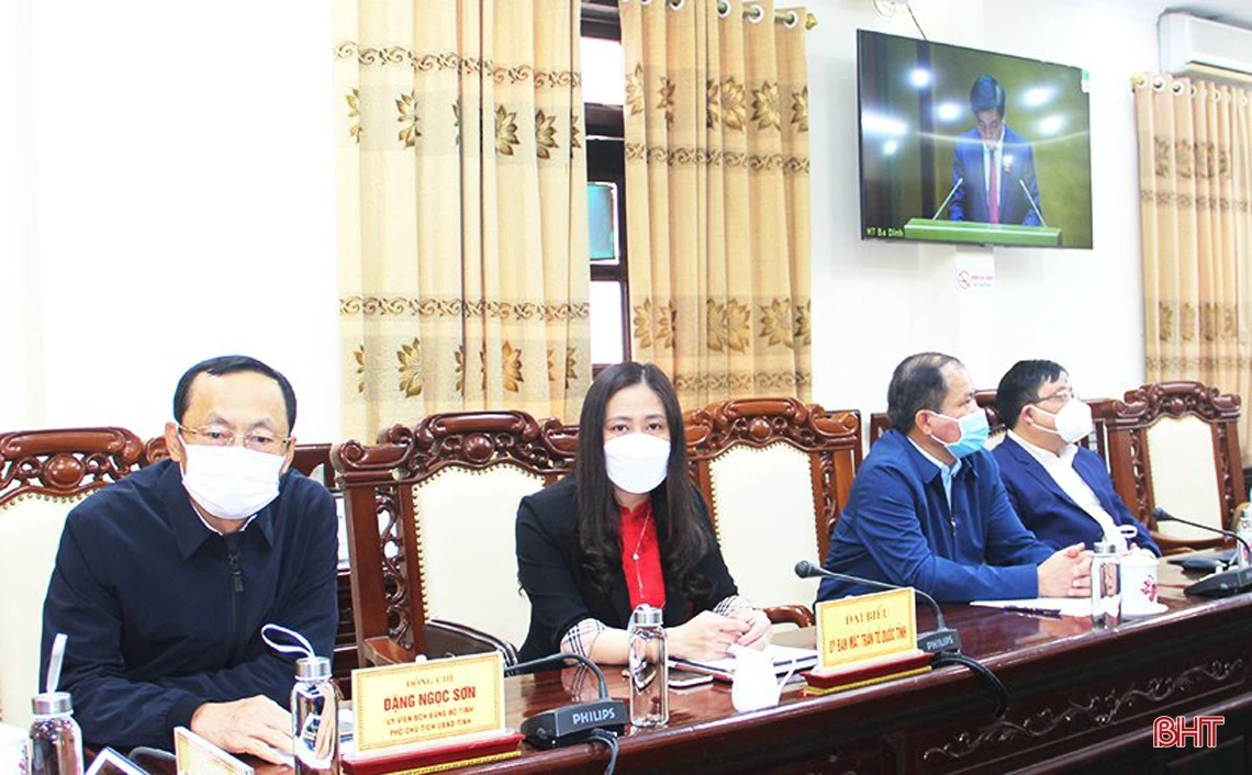 Đoàn ĐBQH Hà Tĩnh tích cực đóng góp vì sự phục hồi và phát triển đất nước