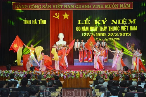 Hà Tĩnh long trọng kỷ niệm 60 năm Ngày Thầy thuốc Việt Nam ảnh 3