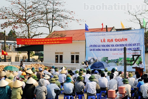 Can Lộc ra quân làm giao thông nông thôn, kênh mương nội đồng ảnh 1