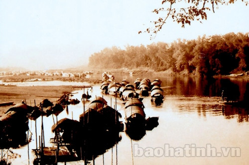 Sông Ngàn Phố xưa. Ảnh: Đậu Bình Sông Ngàn Phố xưa. Ảnh: Đậu Bình