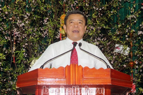 Đồng thuận, đoàn kết, nỗ lực hoàn thành tốt nhiệm vụ chính trị năm 2015 ảnh 2