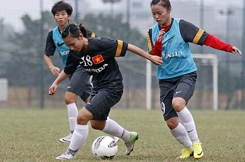 Tuyển nữ VN vào bảng nhẹ ký ảnh 1