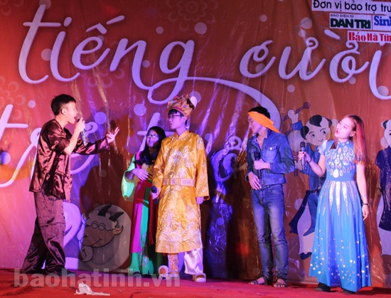 Đêm hội “Vì tiếng cười trẻ thơ” ảnh 2