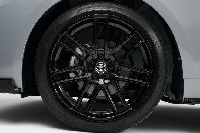 Toyota Corolla 2021 ra mắt bản đặc biệt - hầm hố và thể thao hơn