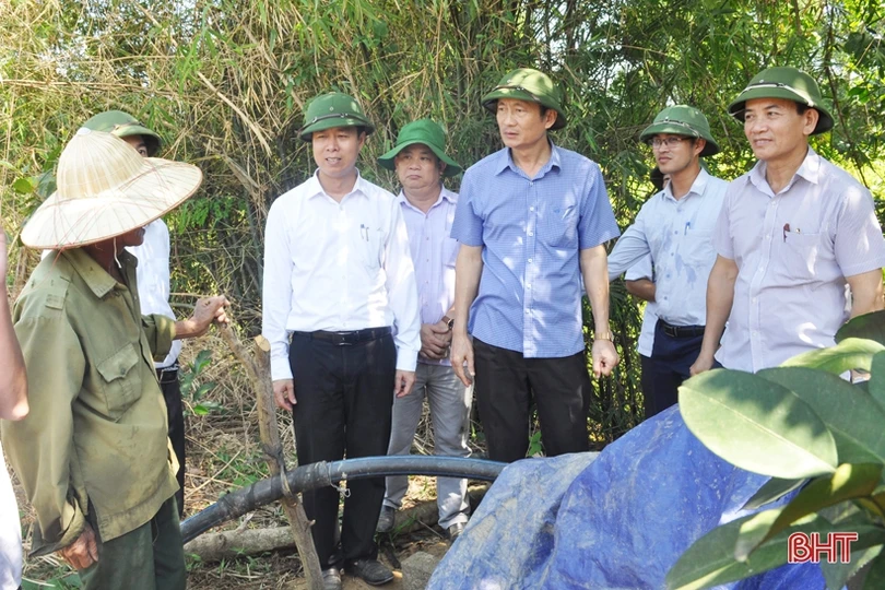 Khẩn trương nạo vét hồ đập thủy lợi phục vụ chống hạn