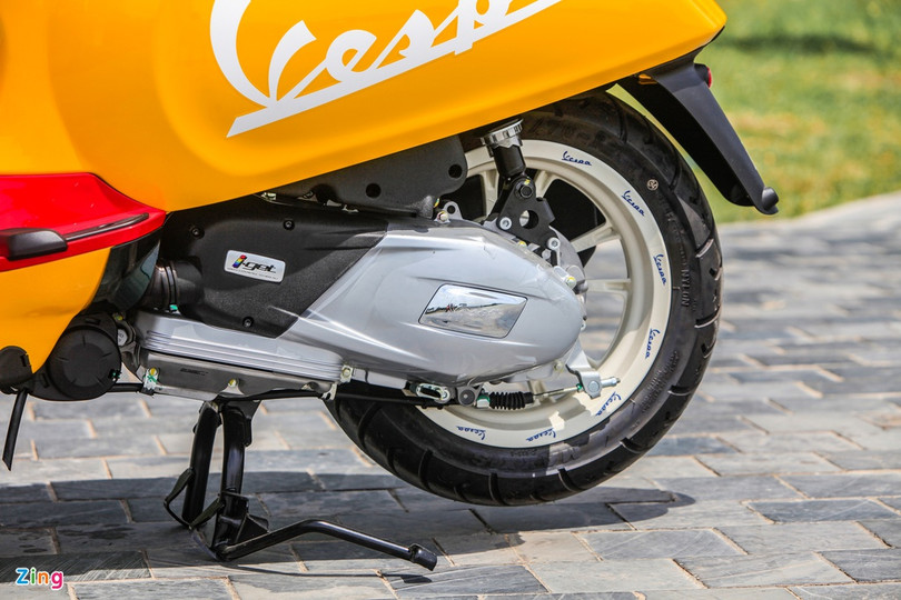 Chi tiết Vespa Primavera Sean Wotherspoon tại Việt Nam ảnh 13 Chi tiết Vespa Primavera bản giới hạn 50 chiếc tại Việt Nam, giá 135 triệu