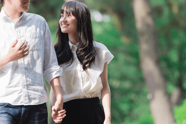 Người chồng tốt sẽ biết tặng vợ 4 điều cảm ơn, 5 điều tôn trọng, 6 điều trân quý