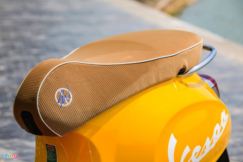 Chi tiết Vespa Primavera Sean Wotherspoon tại Việt Nam ảnh 12 Chi tiết Vespa Primavera bản giới hạn 50 chiếc tại Việt Nam, giá 135 triệu