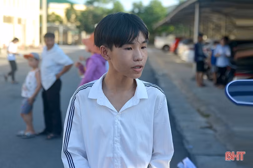 864 thí sinh hoàn thành kỳ thi vào lớp 10 THPT Chuyên Hà Tĩnh