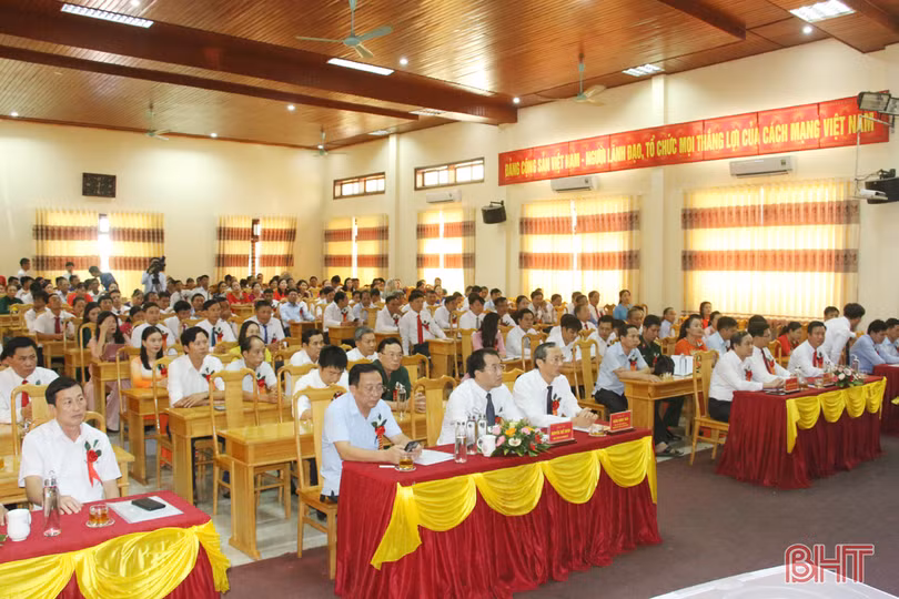 Lộc Hà tôn vinh 15 tập thể, 30 cá nhân điển hình tiên tiến