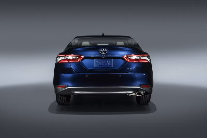 Toyota Camry 2021 có thêm phiên bản XSE Hybird