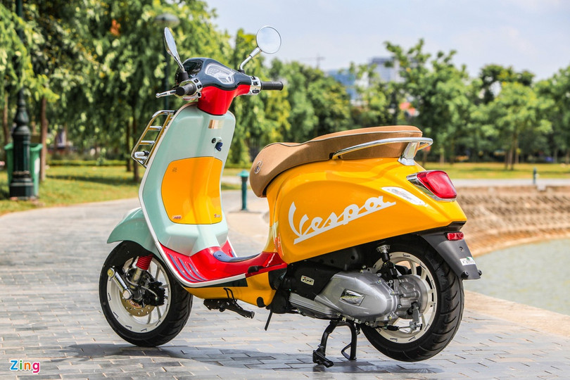 Chi tiết Vespa Primavera Sean Wotherspoon tại Việt Nam ảnh 2 Chi tiết Vespa Primavera bản giới hạn 50 chiếc tại Việt Nam, giá 135 triệu
