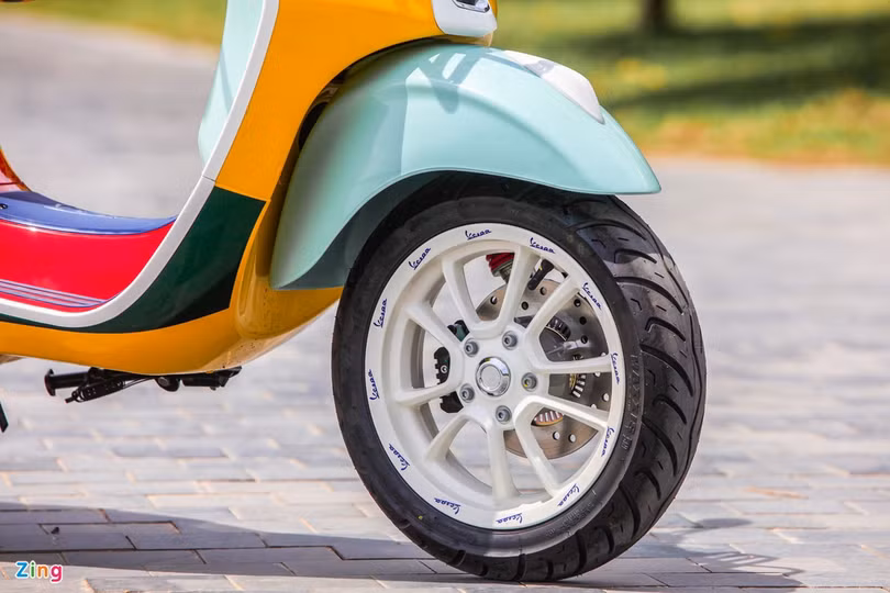 Chi tiết Vespa Primavera bản giới hạn 50 chiếc tại Việt Nam, giá 135 triệu