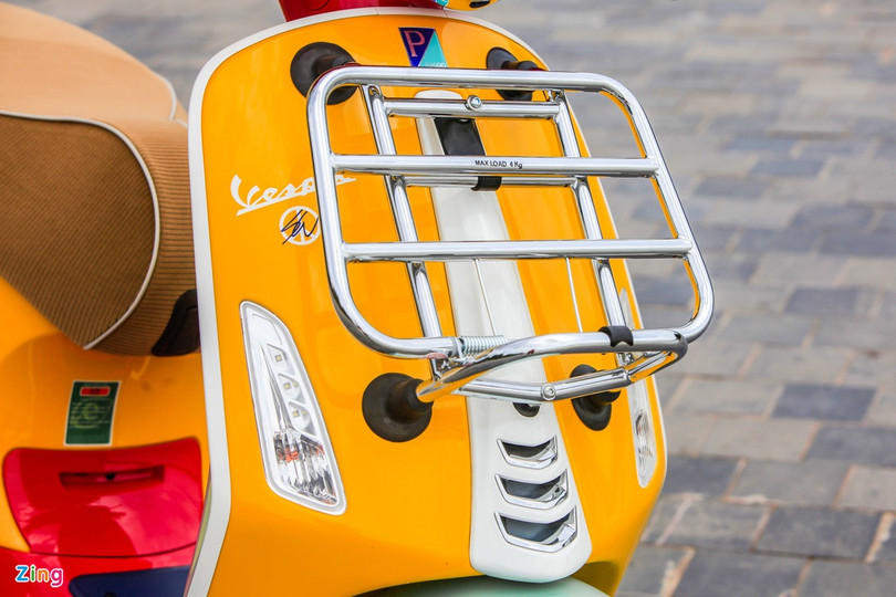 Chi tiết Vespa Primavera Sean Wotherspoon tại Việt Nam ảnh 4 Chi tiết Vespa Primavera bản giới hạn 50 chiếc tại Việt Nam, giá 135 triệu