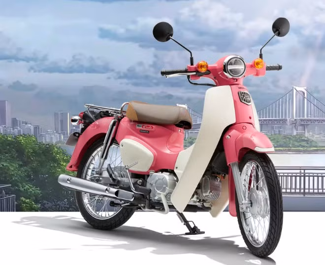 Honda Super Cub bản hồng mộng mơ, cuốn hút giới trẻ