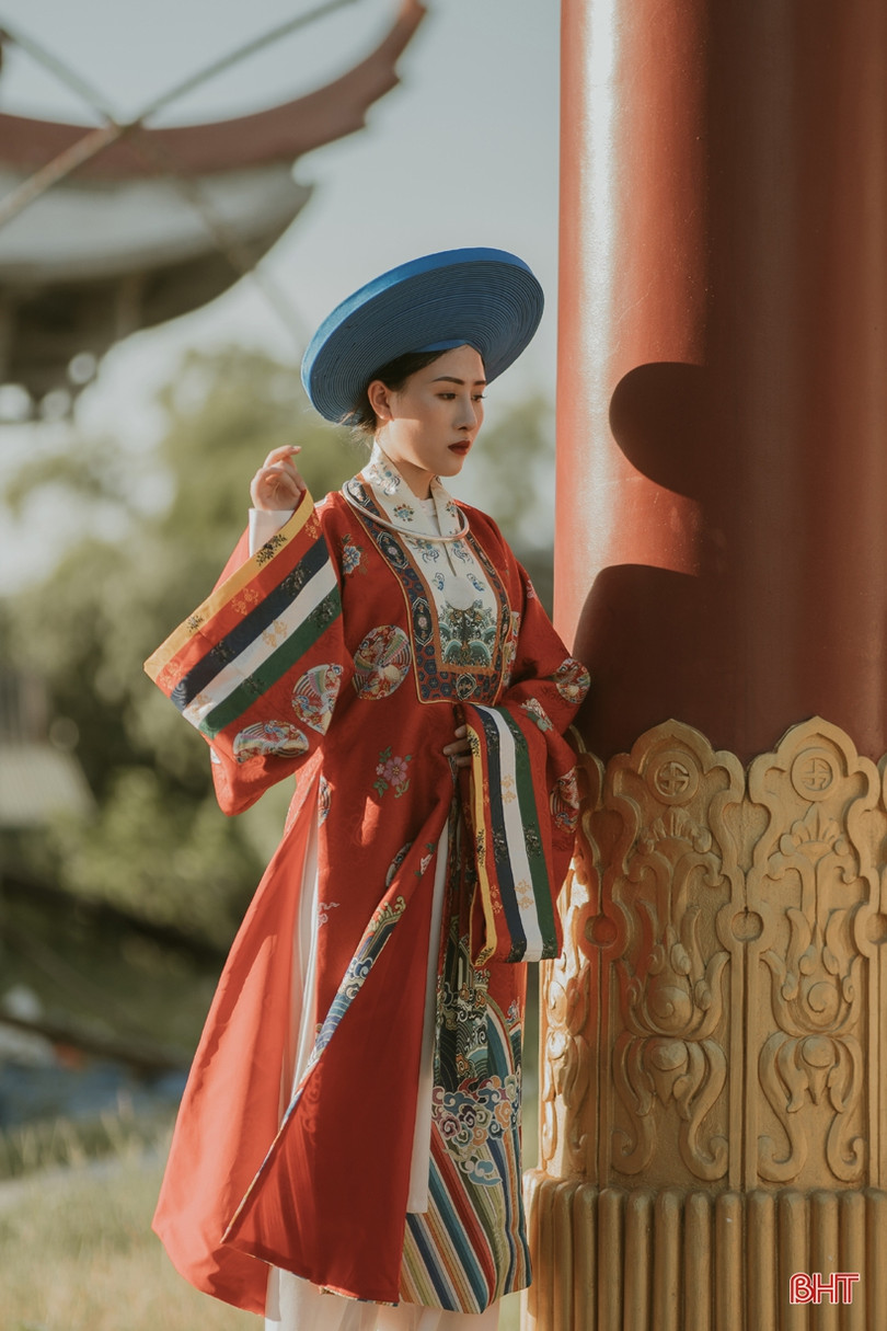 Thiếu nữ Hà Tĩnh tái hiện nét đẹp cổ phục triều Nguyễn