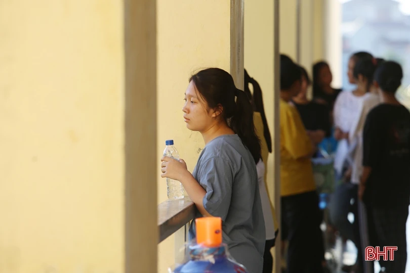 864 thí sinh so tài, giành 355 “tấm vé” vào THPT Chuyên Hà Tĩnh