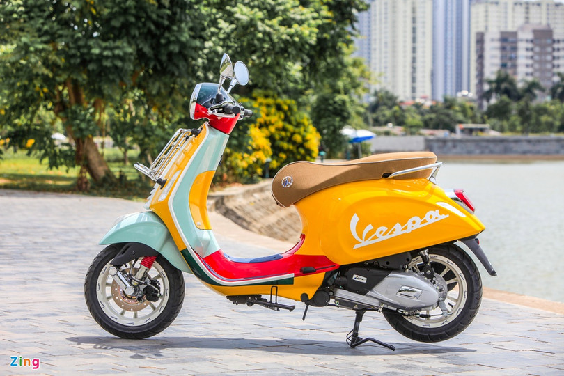 Chi tiết Vespa Primavera Sean Wotherspoon tại Việt Nam ảnh 3 Chi tiết Vespa Primavera bản giới hạn 50 chiếc tại Việt Nam, giá 135 triệu