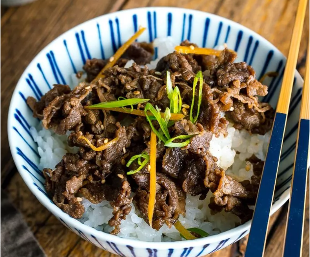 Cuối tuần xắn tay làm thịt bò kho gừng kiểu Nhật ngọt thơm, đậm đà