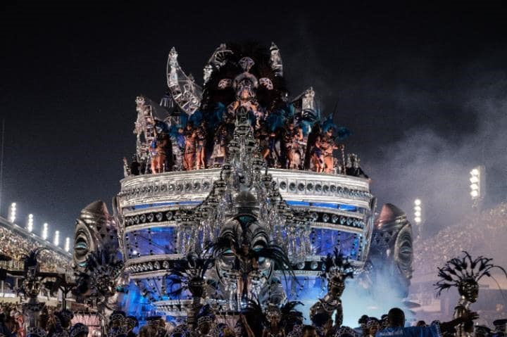 photo tan huong bua tiec duong pho soi dong nhat nam my