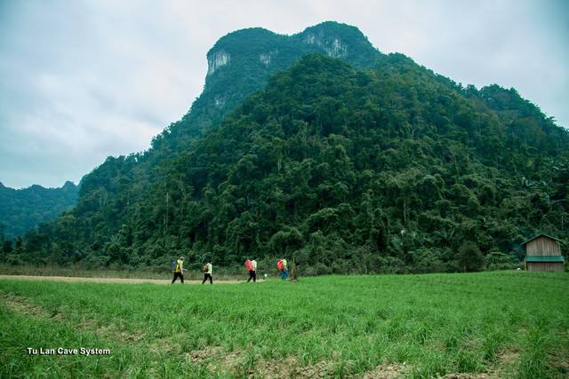 choang ngop canh dep viet nam qua lang kinh doan lam phim my