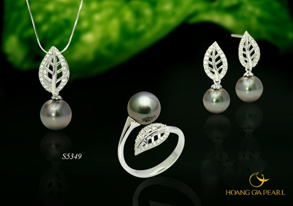 10 phong cach trang suc ngoc trai cuon hut cho phai dep