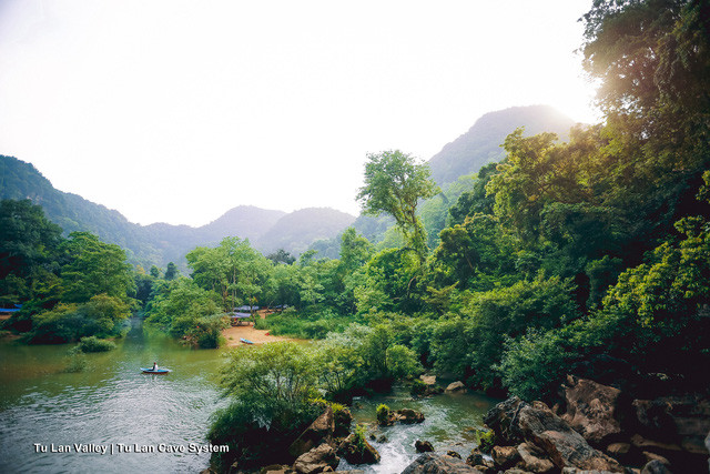 choang ngop canh dep viet nam qua lang kinh doan lam phim my