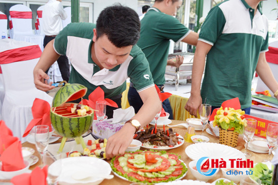 cong doan vietcombank tro tai voi bua com gia dinh