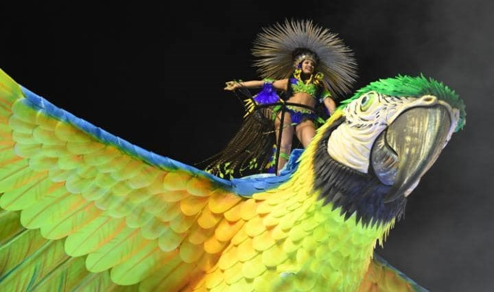 photo tan huong bua tiec duong pho soi dong nhat nam my