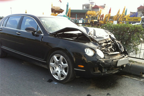 cach nhan biet chiec xe tung gap tai nan