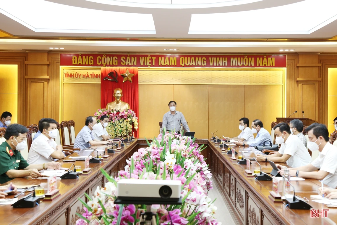 Nắm chắc tình hình, kịp thời tháo gỡ khó khăn cho cơ sở trong công tác phòng chống dịch COVID-19