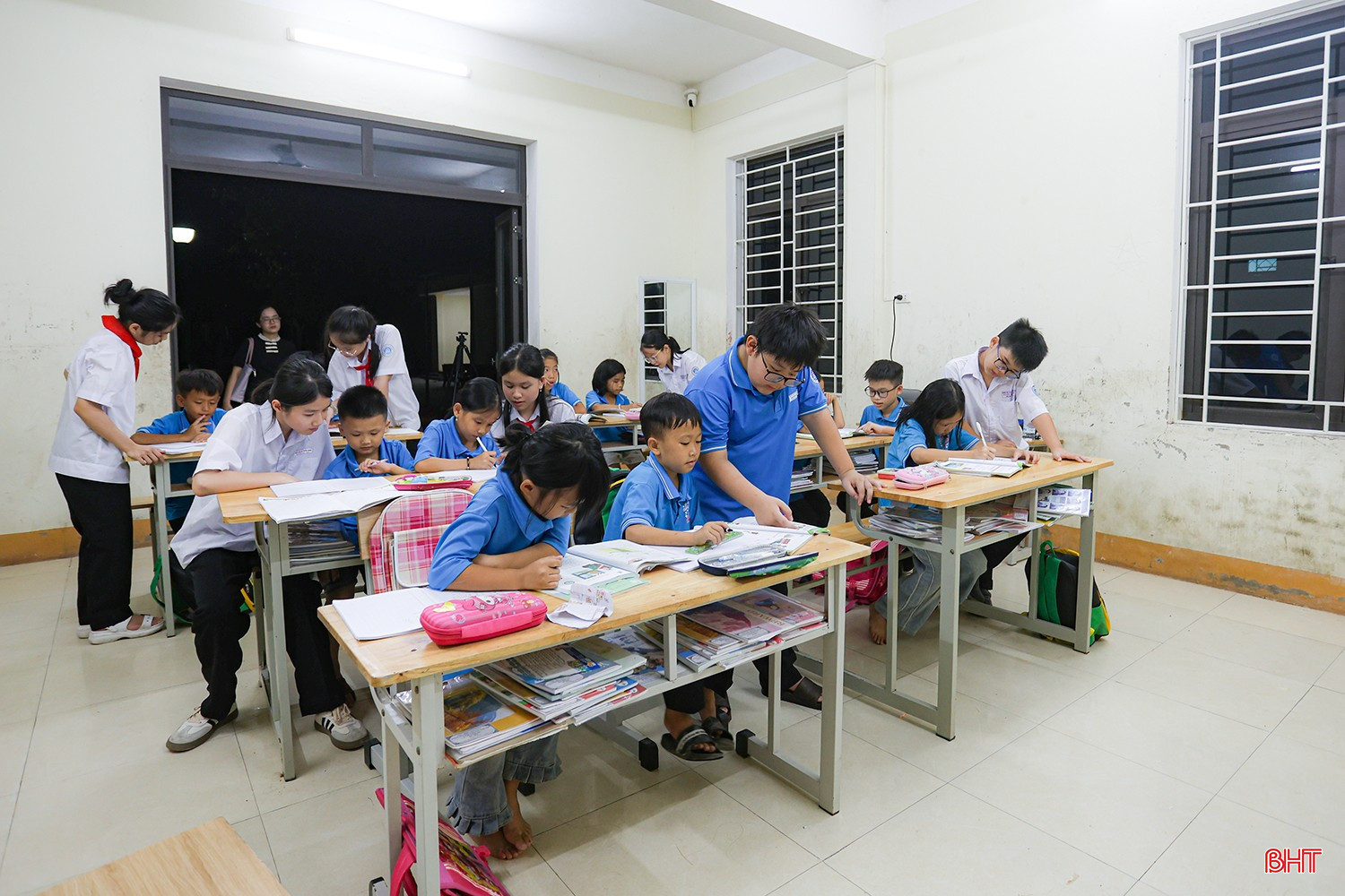 Không gian học tập gần gũi, thân thuộc giúp các bạn tại Làng Trẻ em mồ côi Hà Tĩnh thêm tự tin, hòa nhập. bqbht_br_aimg-1542.jpg